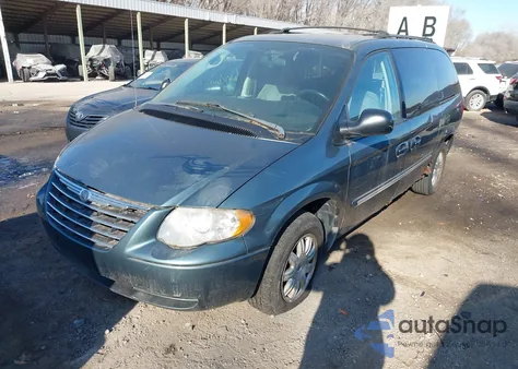 2006 Chrysler Town & Country Touring from USA, damaged, VIN 2A4GP54LX6R919797